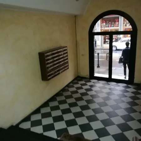 Housesanremo Apartman *