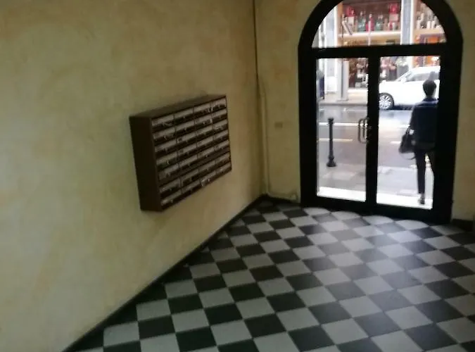 Housesanremo Apartament *